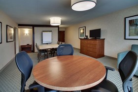 Sonesta Essential Houston Hobby Airport