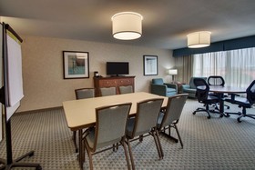 Sonesta Essential Houston Hobby Airport