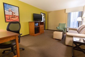 Drury Inn & Suites Near the Galleria Houston