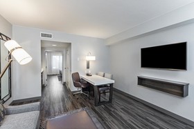 Embassy Suites by Hilton Houston Energy Corridor