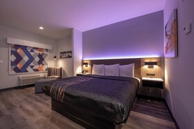 Express Inn & Suites