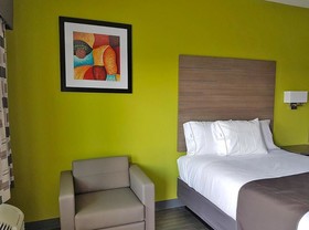 GuestHouse Inn Houston/Cypress