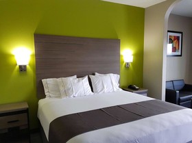 GuestHouse Inn Houston/Cypress