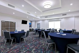 Hampton Inn & Suites Houston East Beltway 8
