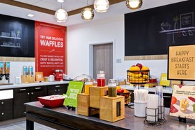 Hampton Inn & Suites Houston East Beltway 8