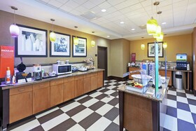 Hampton Inn & Suites Houston North IAH