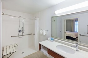 Hampton Inn & Suites Houston North IAH