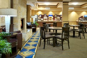 Holiday Inn Express & Suites Houston Energy Corridor - W Oaks