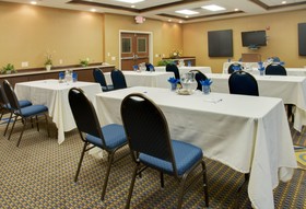 Holiday Inn Express & Suites Houston Energy Corridor - W Oaks