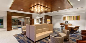 Holiday Inn Express & Suites Houston S - Medical Ctr Area