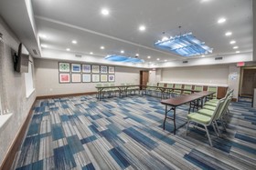 Holiday Inn Express & Suites Houston Westchase - Westheimer