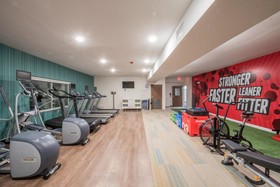 Holiday Inn Express & Suites Houston Westchase - Westheimer