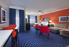 Holiday Inn Express & Suites Houston East