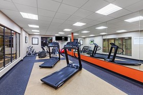 Holiday Inn Express & Suites Houston East