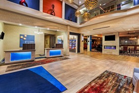 Holiday Inn Express & Suites Houston East