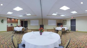 Holiday Inn Express & Suites Houston East
