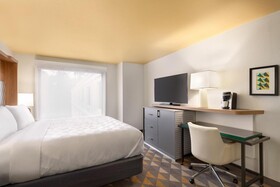 Holiday Inn Houston Intercontinental Airport