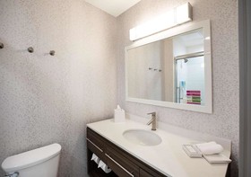 Home2 Suites by Hilton Houston Iah Airport Beltway 8
