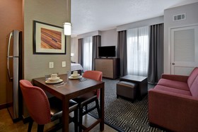 Homewood Suites by Hilton Houston IAH Airport Beltway 8