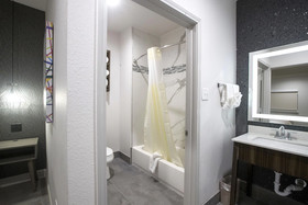 House Hotel