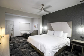 House Hotel