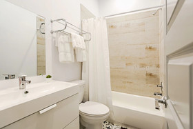 Htown Suites by Dunyha