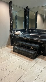Island Suites Hobby Airport
