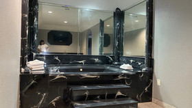 Island Suites Hobby Airport