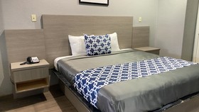 Island Suites Hobby Airport