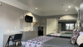 Island Suites Hobby Airport