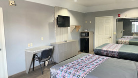 Island Suites Hobby Airport