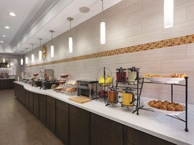 La Quinta Inn & Suites by Wyndham Houston Channelview