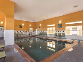 La Quinta Inn & Suites by Wyndham Houston Channelview