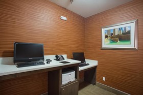 La Quinta Inn & Suites by Wyndham Houston Channelview