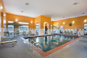 La Quinta Inn & Suites by Wyndham Houston Channelview