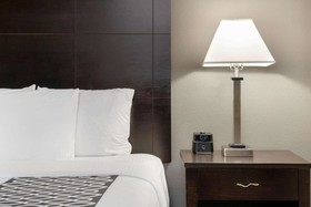 La Quinta Inn & Suites by Wyndham Houston Energy Corridor