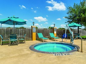 La Quinta Inn & Suites by Wyndham Houston Energy Corridor