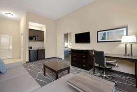 La Quinta Inn & Suites by Wyndham Houston Energy Corridor