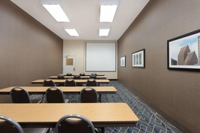 La Quinta Inn & Suites by Wyndham Houston Energy Corridor