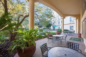 La Quinta Inn & Suites by Wyndham Houston Galleria Area