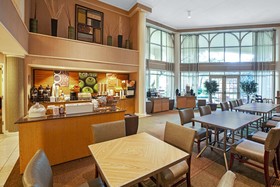 La Quinta Inn & Suites by Wyndham Houston Galleria Area