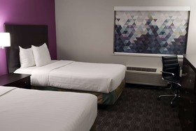 La Quinta Inn & Suites by Wyndham Houston NW Brookhollow