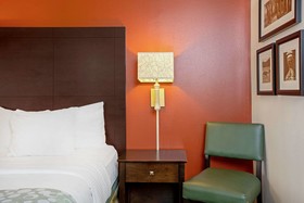 La Quinta Inn & Suites by Wyndham Houston NW Brookhollow