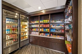 La Quinta Inn & Suites by Wyndham Houston West Park 10