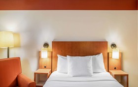 La Quinta Inn & Suites Houston Southwest