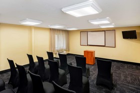 La Quinta Inn & Suites Houston Southwest