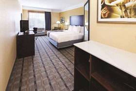 La Quinta Inn & Suites by Wyndham Houston NW Beltway8/WestRD