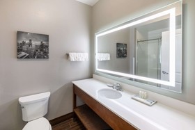 La Quinta Inn & Suites by Wyndham Houston NW Beltway8/WestRD