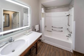 La Quinta Inn & Suites by Wyndham Houston NW Beltway8/WestRD