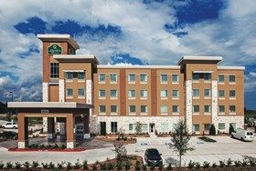 La Quinta Inn & Suites by Wyndham Houston NW Beltway8/WestRD